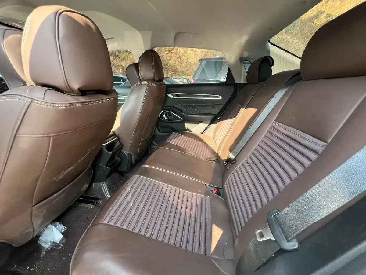 2023 Geely Emgrand 1.5L 127HP L4 5MT,autocango,china used car exporter,china ev exporter,chinese used car exporter,chinese used ev exporter