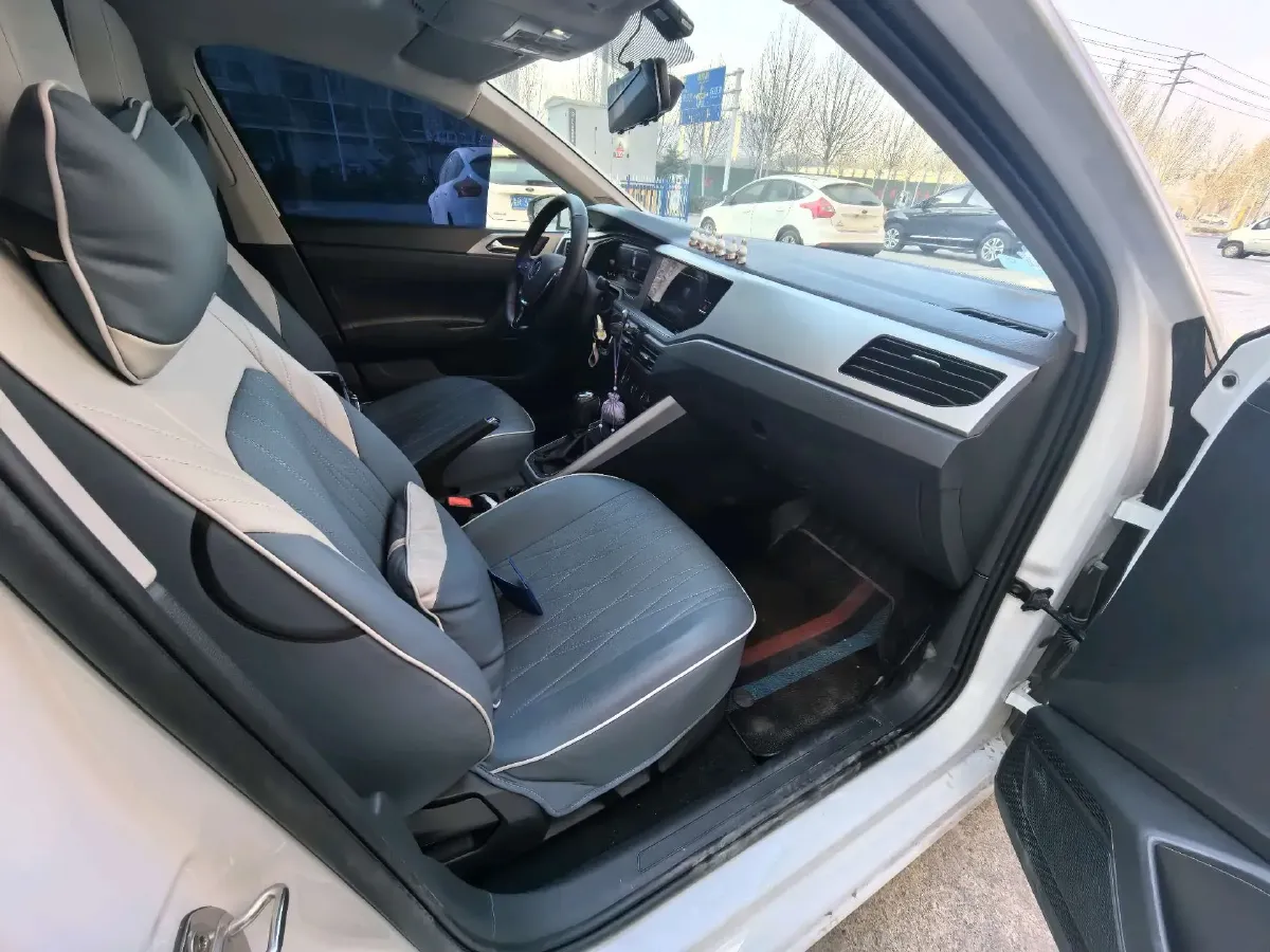2023 Volkswagen Polo 1.5L 110HP L4 6AT,autocango,china used car exporter,china ev exporter,chinese used car exporter,chinese used ev exporter