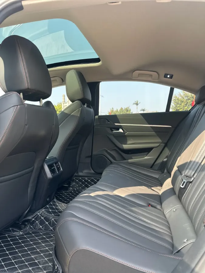 2022 Peugeot 508 1.8T 211HP L4 8AT,autocango,china used car exporter,china ev exporter,chinese used car exporter,chinese used ev exporter