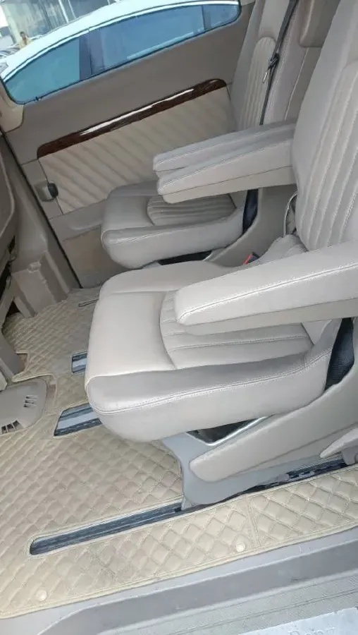 2013 Mercedes-Benz Viano 3.5L 258HP V6 5AT,autocango,china used car exporter,china ev exporter,chinese used car exporter,chinese used ev exporter