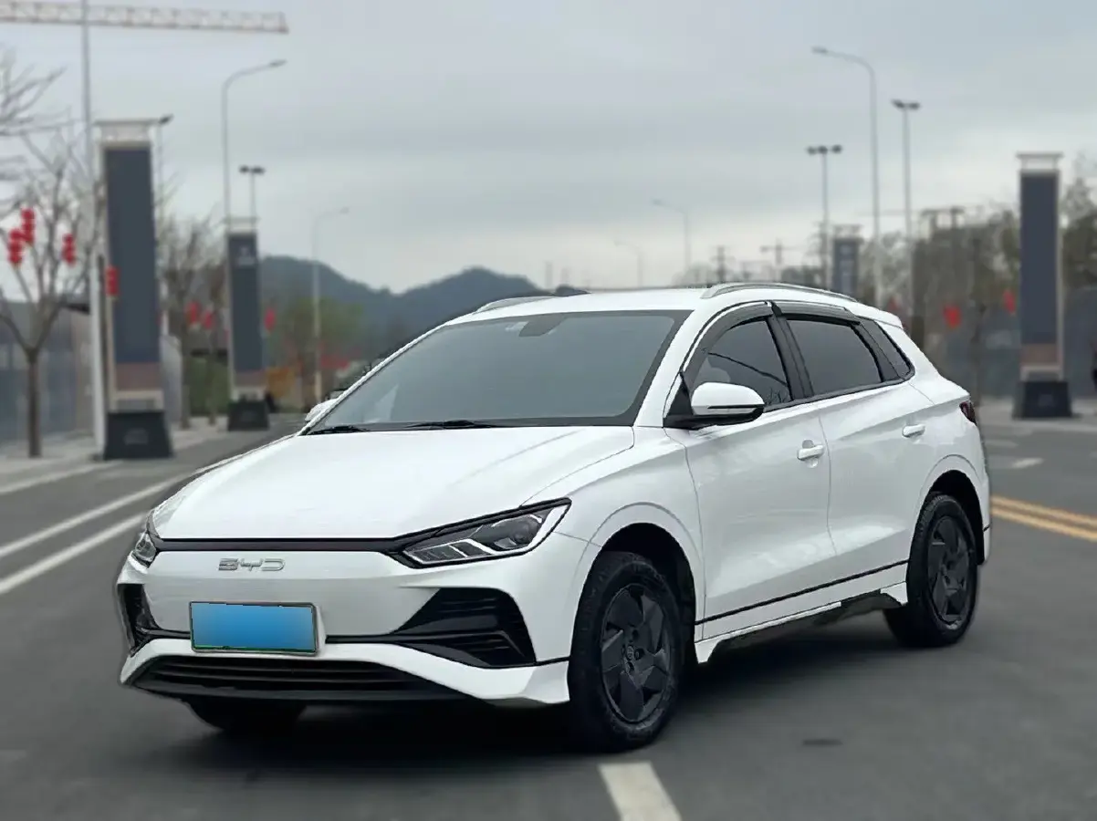 2023 BYD e2 BEV 43.2KWH