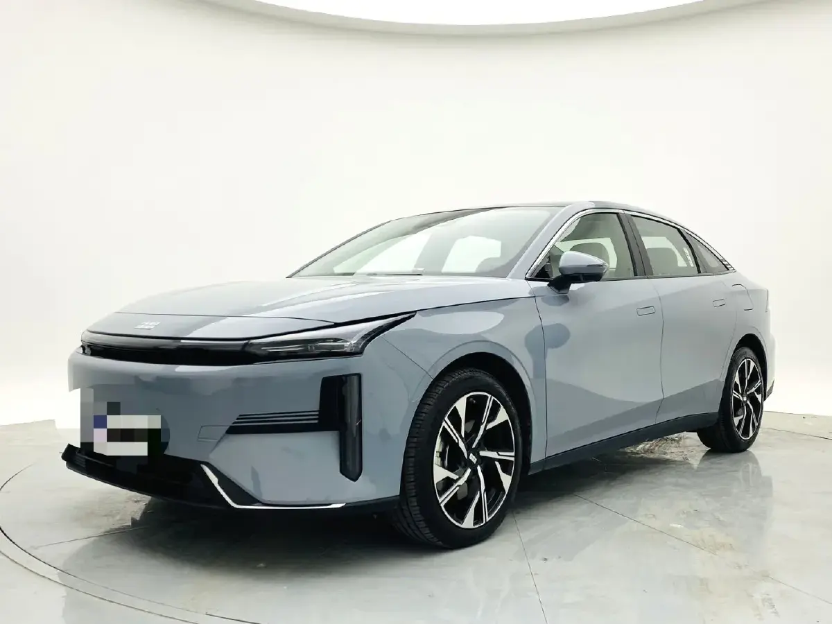 2023 Geely Galaxy L6 1.5T 163HP L4 3DHT PHEV