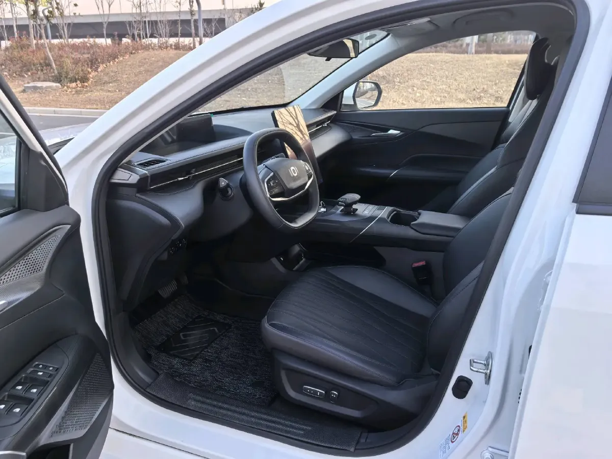 2024 ChangAn QiYuan A05 1.5L 110HP L4 E-CVT PHEV 9.07KWH,autocango,china used car exporter,china ev exporter,chinese used car exporter,chinese used ev exporter