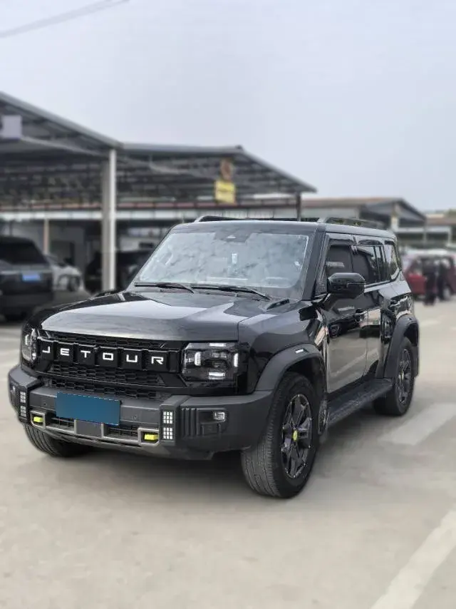 2023 Jetour Traveller 2.0T 254HP L4 7DCT