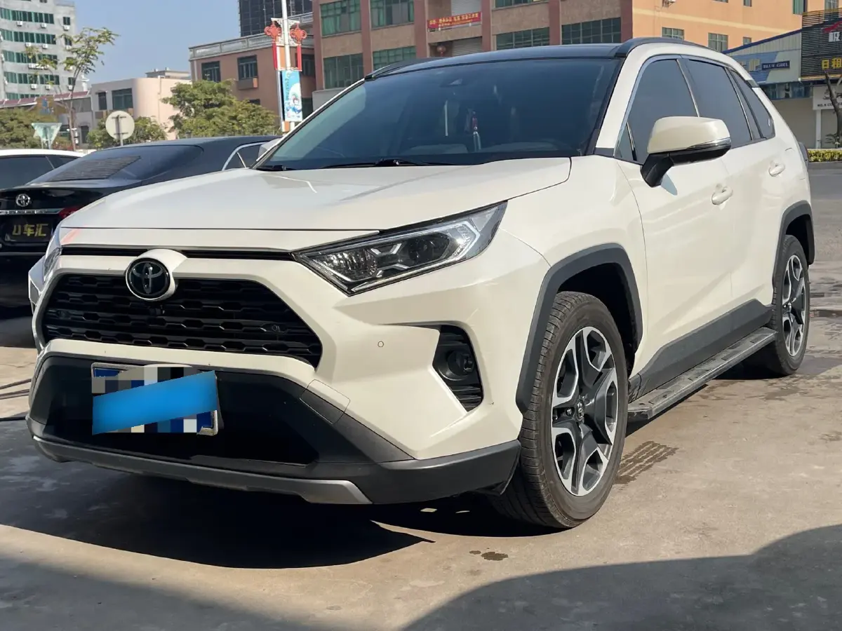 2020 Toyota RAV4 2.0L 171HP L4 CVT