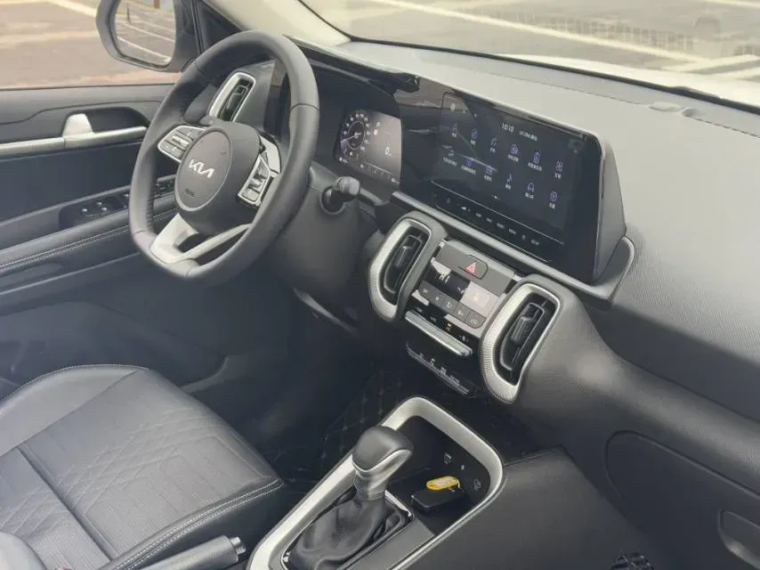 2024 Kia Sonet 1.5L 115HP L4 CVT,autocango,china used car exporter,china ev exporter,chinese used car exporter,chinese used ev exporter