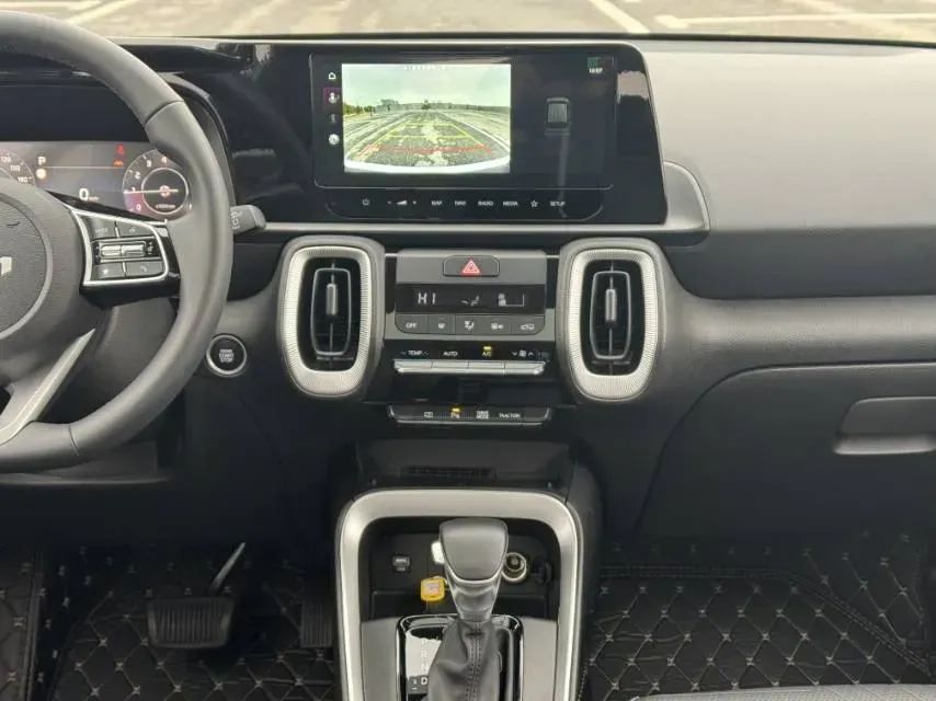 2024 Kia Sonet 1.5L 115HP L4 CVT,autocango,china used car exporter,china ev exporter,chinese used car exporter,chinese used ev exporter