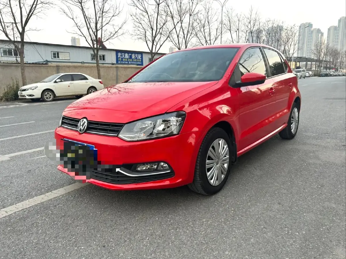 2016 Volkswagen Polo 1.6L 110HP L4 5MT