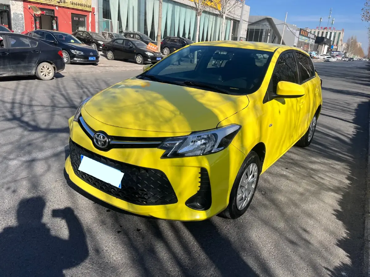 2022 Toyota Vios FS 1.5L 112HP L4 CVT