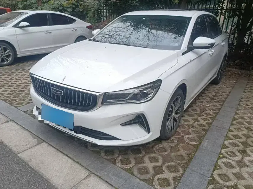 2022 Geely Emgrand 1.5L 114HP L4 CVT