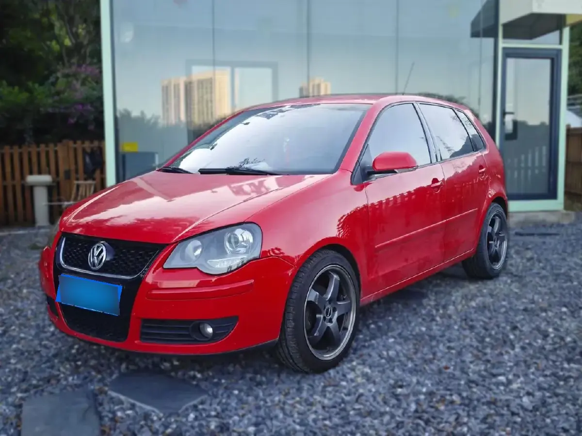 2009 Volkswagen Polo 1.4L 86HP L4 5MT