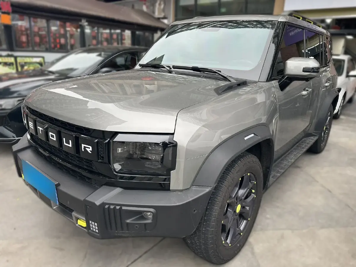 2023 Jetour Traveller 2.0T 254HP L4 7DCT