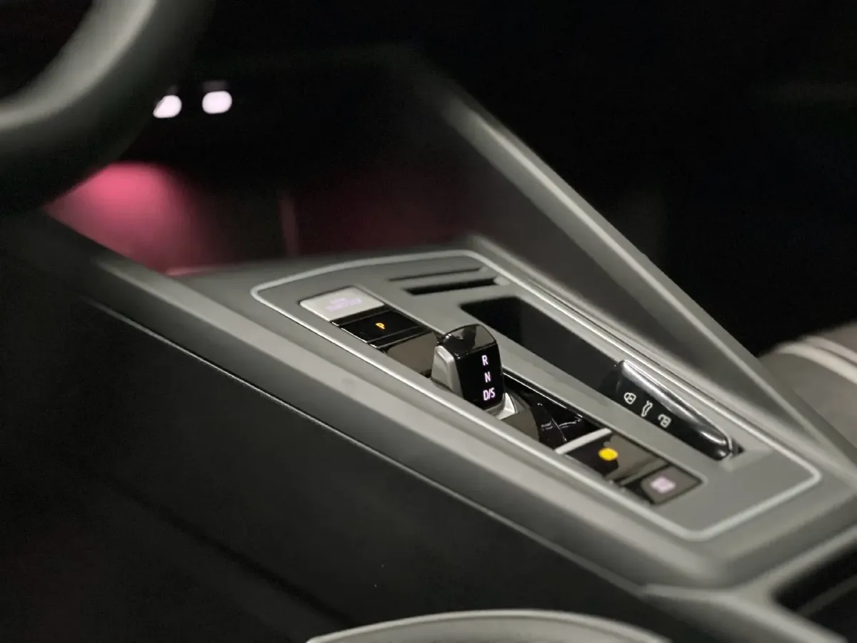 2023 Volkswagen Golf 1.4T 150HP L4 7DCT,autocango,china used car exporter,china ev exporter,chinese used car exporter,chinese used ev exporter