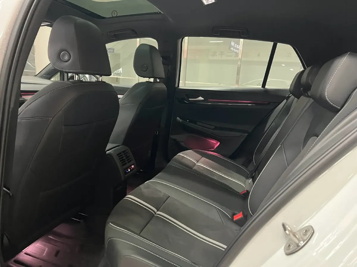 2023 Volkswagen Golf 1.4T 150HP L4 7DCT,autocango,china used car exporter,china ev exporter,chinese used car exporter,chinese used ev exporter