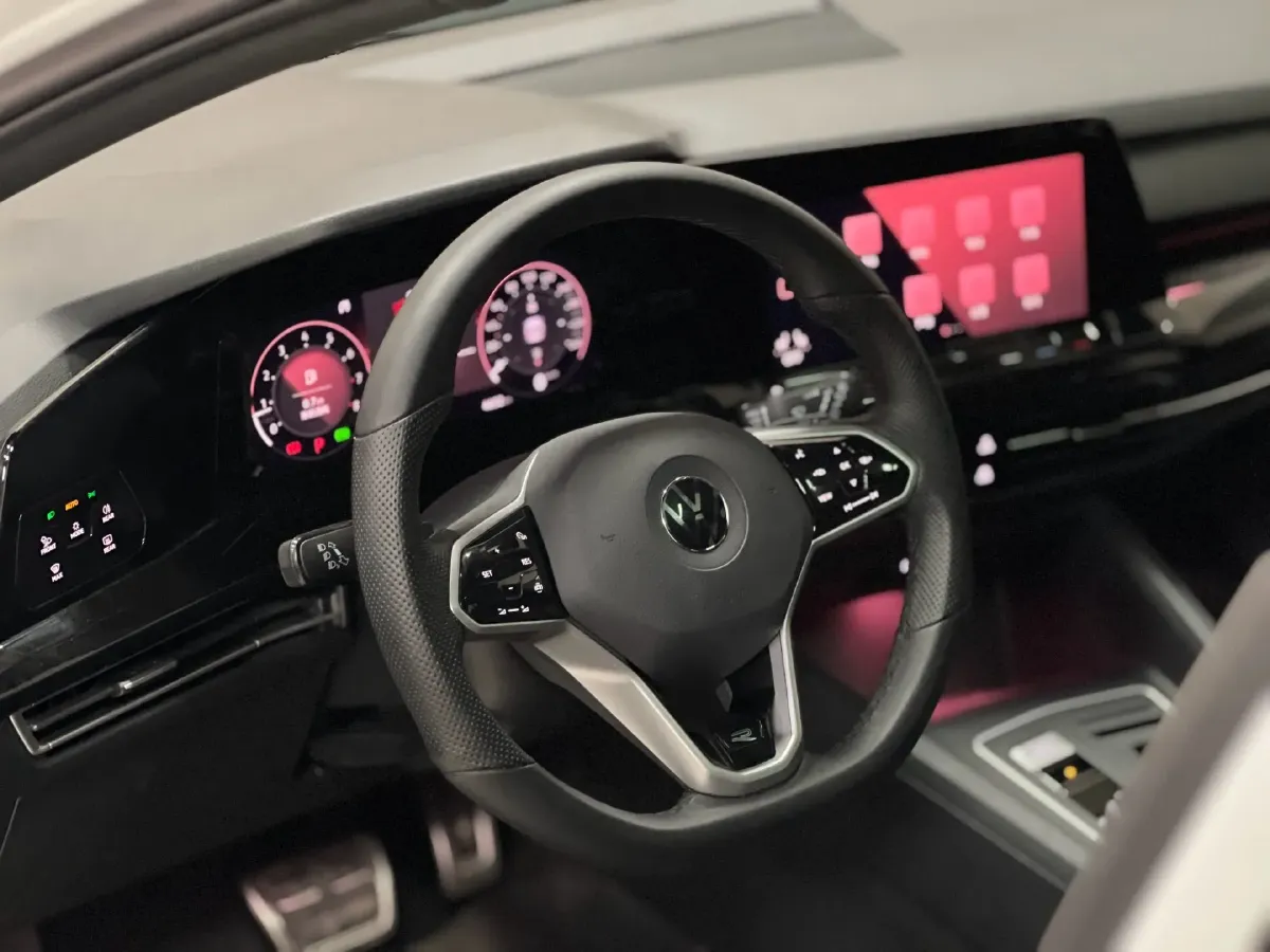 2023 Volkswagen Golf 1.4T 150HP L4 7DCT,autocango,china used car exporter,china ev exporter,chinese used car exporter,chinese used ev exporter