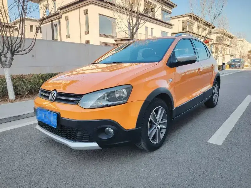 2012 Volkswagen Polo 1.6L 105HP L4 5MT