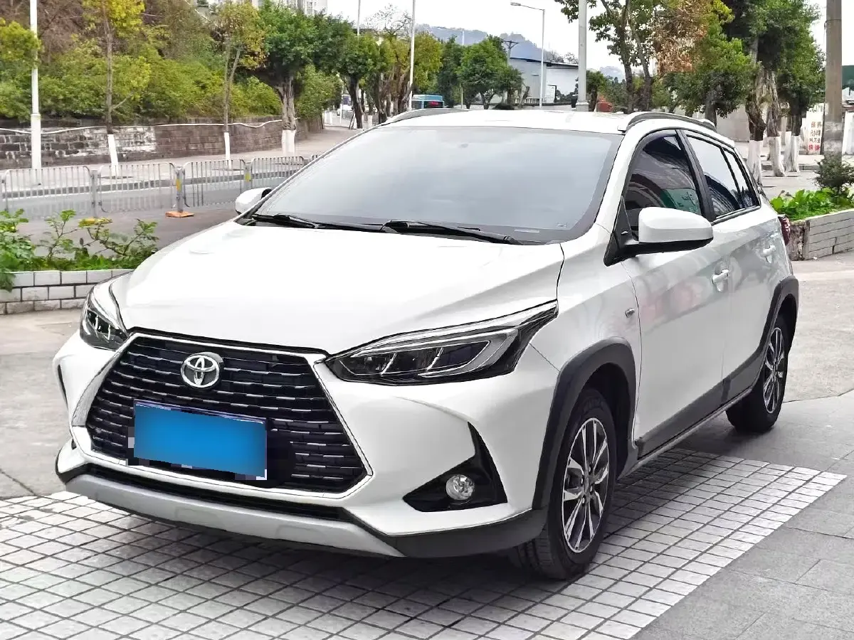 2022 Toyota Yaris L 1.5L 112HP L4 CVT