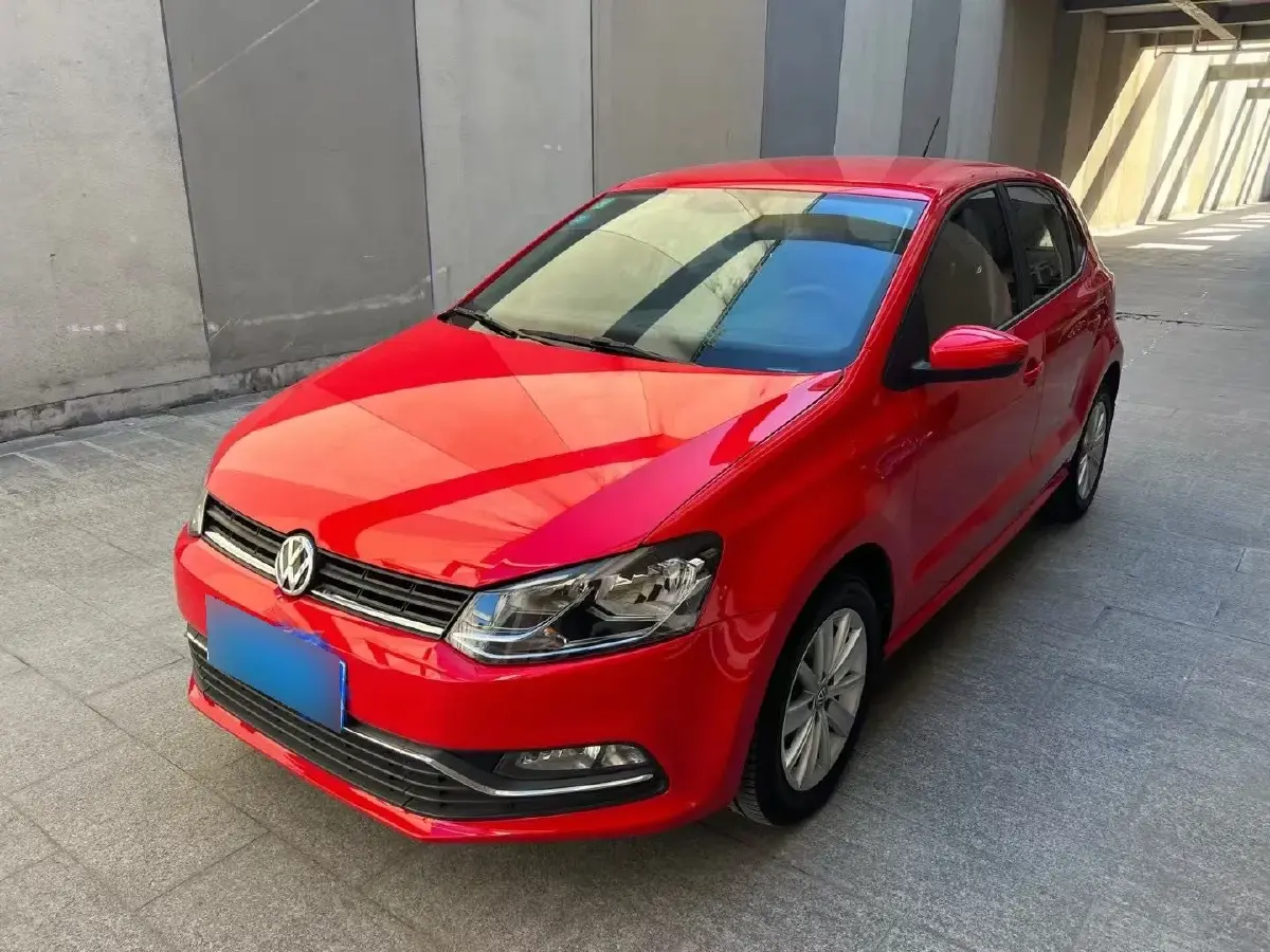 2014 Volkswagen Polo 1.6L 110HP L4 6AT