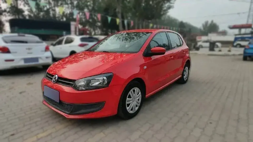 2013 Volkswagen Polo 1.4L 86HP L4 5MT