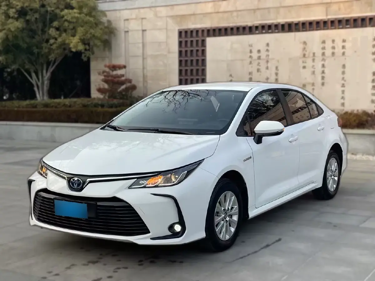 2022 Toyota Corolla 1.8L 98HP L4 E-CVT Hybrid