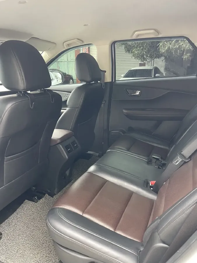 2021 DongFeng Fengon Fengon S560 1.5T 150HP L4 CVT,autocango,china used car exporter,china ev exporter,chinese used car exporter,chinese used ev exporter