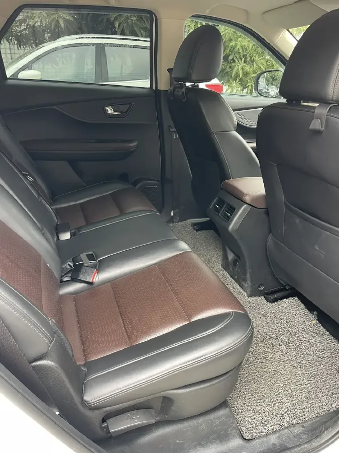 2021 DongFeng Fengon Fengon S560 1.5T 150HP L4 CVT,autocango,china used car exporter,china ev exporter,chinese used car exporter,chinese used ev exporter