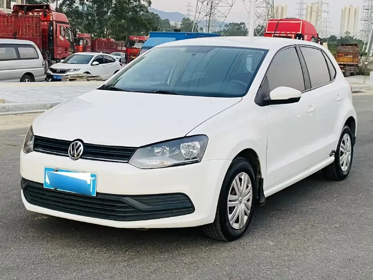 2016 Volkswagen Polo 1.4L 90HP L4 6AT