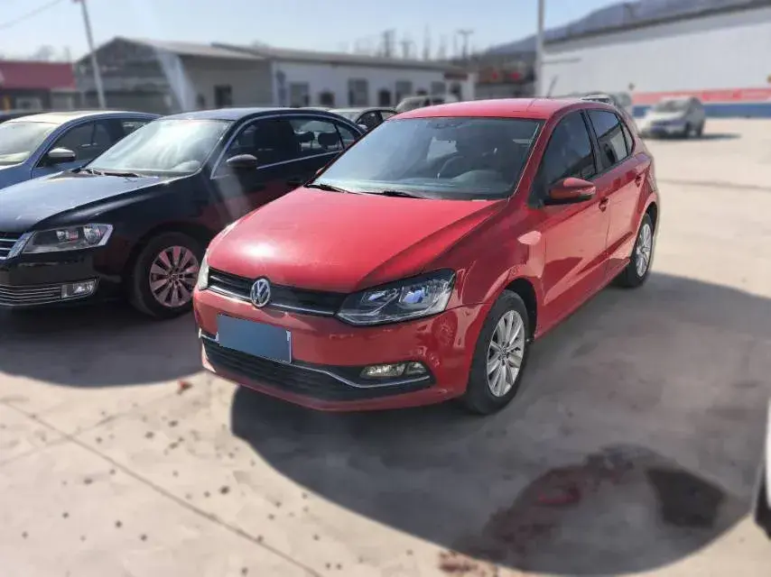 2014 Volkswagen Polo 1.6L 110HP L4 6AT