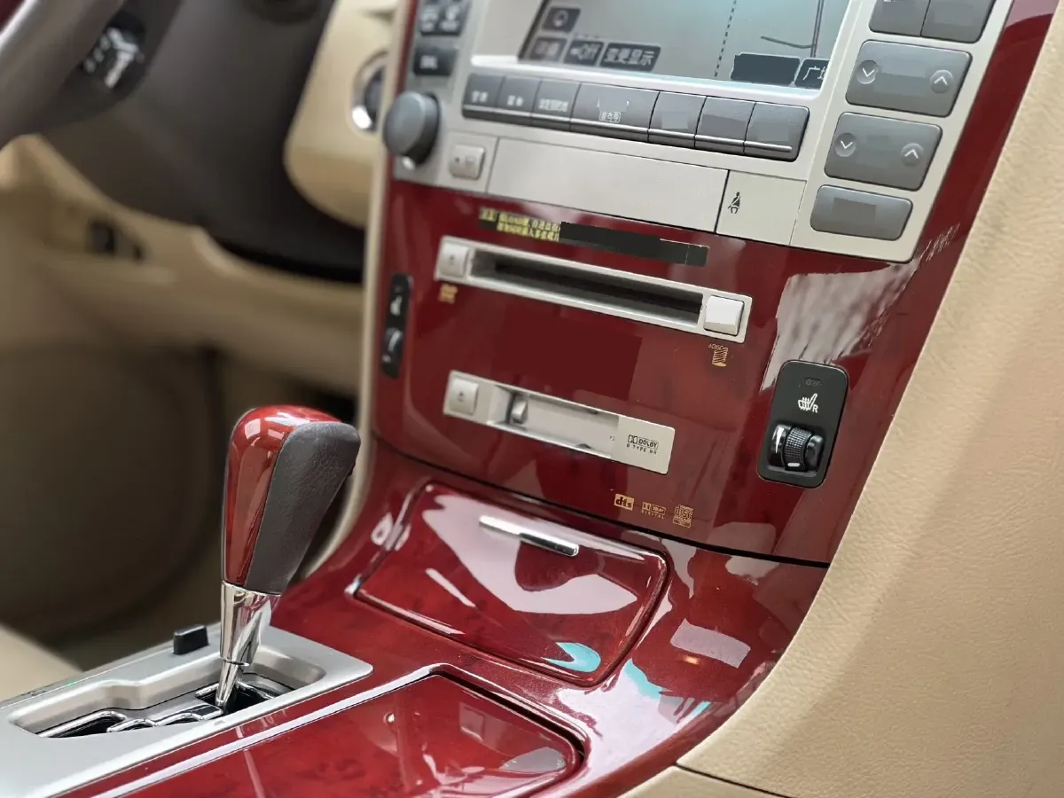 2009 HongQi ShengShi 4.3L 280HP V8 6AT,autocango,china used car exporter,china ev exporter,chinese used car exporter,chinese used ev exporter