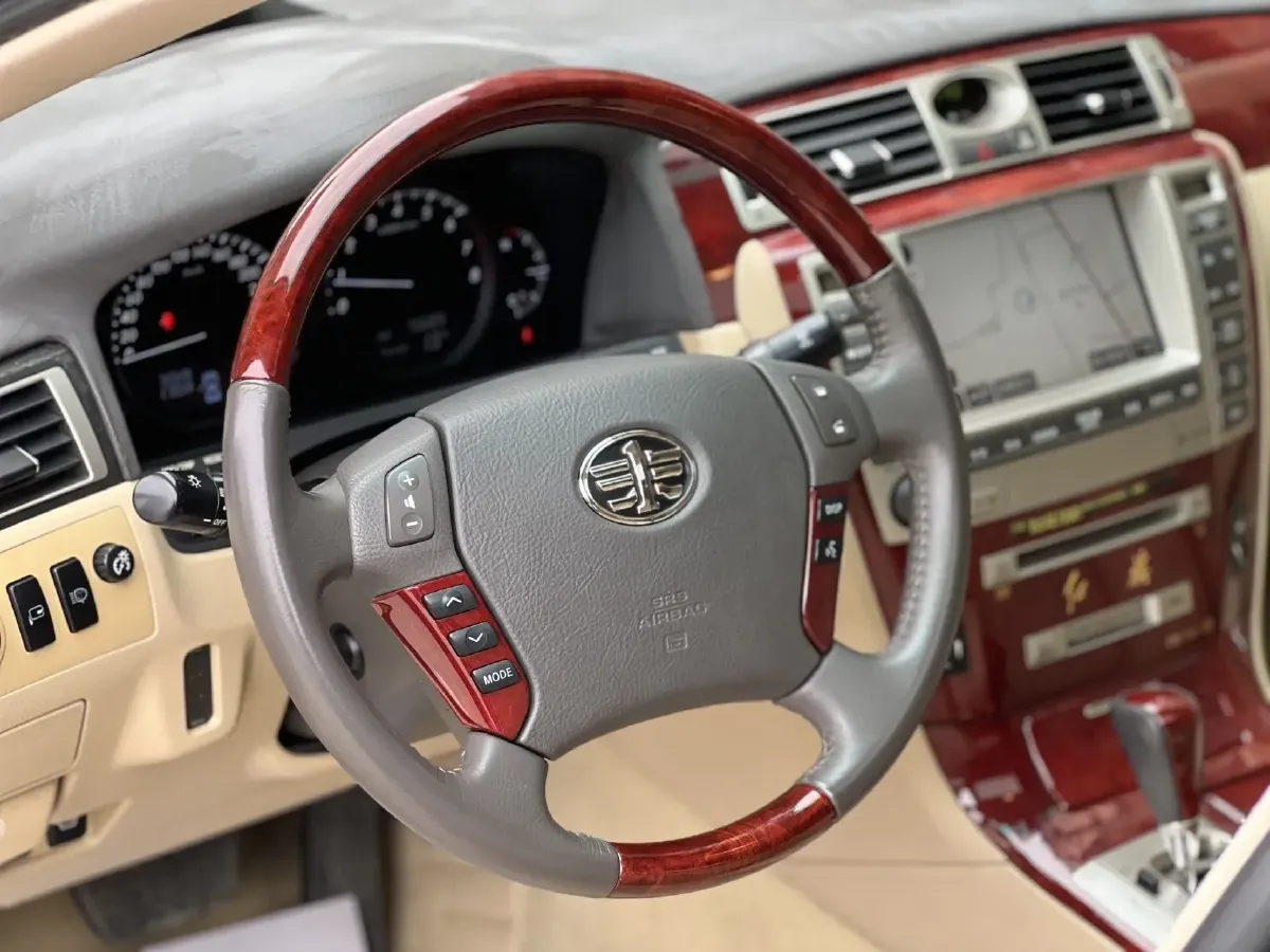 2009 HongQi ShengShi 4.3L 280HP V8 6AT,autocango,china used car exporter,china ev exporter,chinese used car exporter,chinese used ev exporter