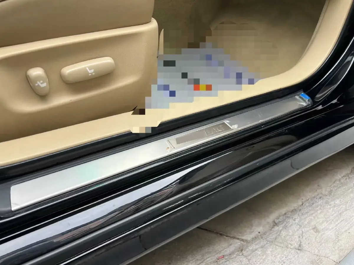 2009 HongQi ShengShi 4.3L 280HP V8 6AT,autocango,china used car exporter,china ev exporter,chinese used car exporter,chinese used ev exporter