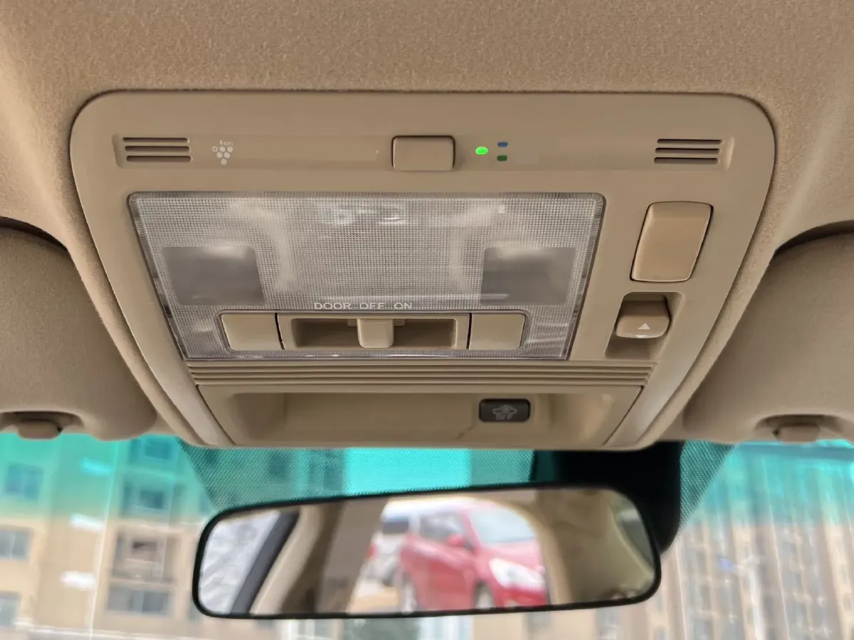 2009 HongQi ShengShi 4.3L 280HP V8 6AT,autocango,china used car exporter,china ev exporter,chinese used car exporter,chinese used ev exporter