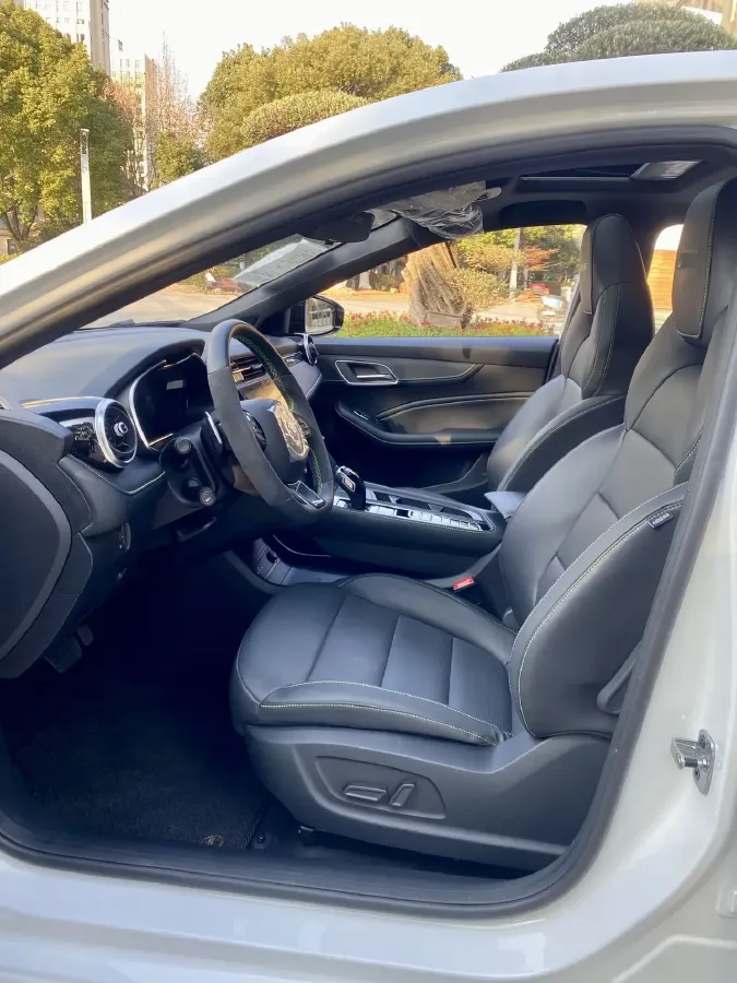 2023 MG MG6 1.5T 181HP L4 7DCT,autocango,china used car exporter,china ev exporter,chinese used car exporter,chinese used ev exporter