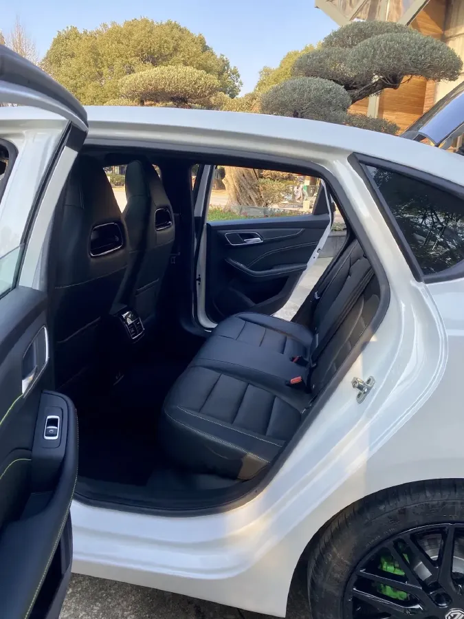 2023 MG MG6 1.5T 181HP L4 7DCT,autocango,china used car exporter,china ev exporter,chinese used car exporter,chinese used ev exporter