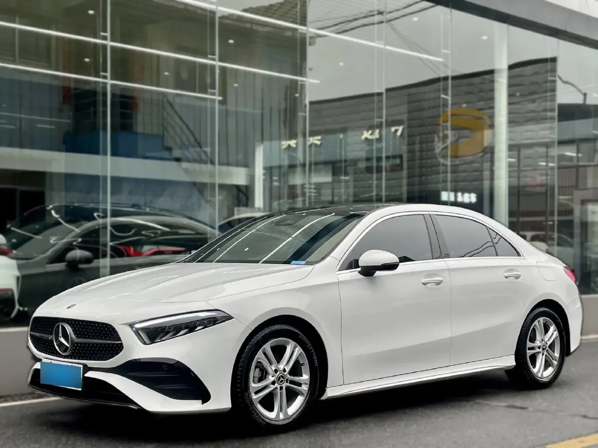 2024 Mercedes-Benz A Class 1.3T 136HP L4 7DCT