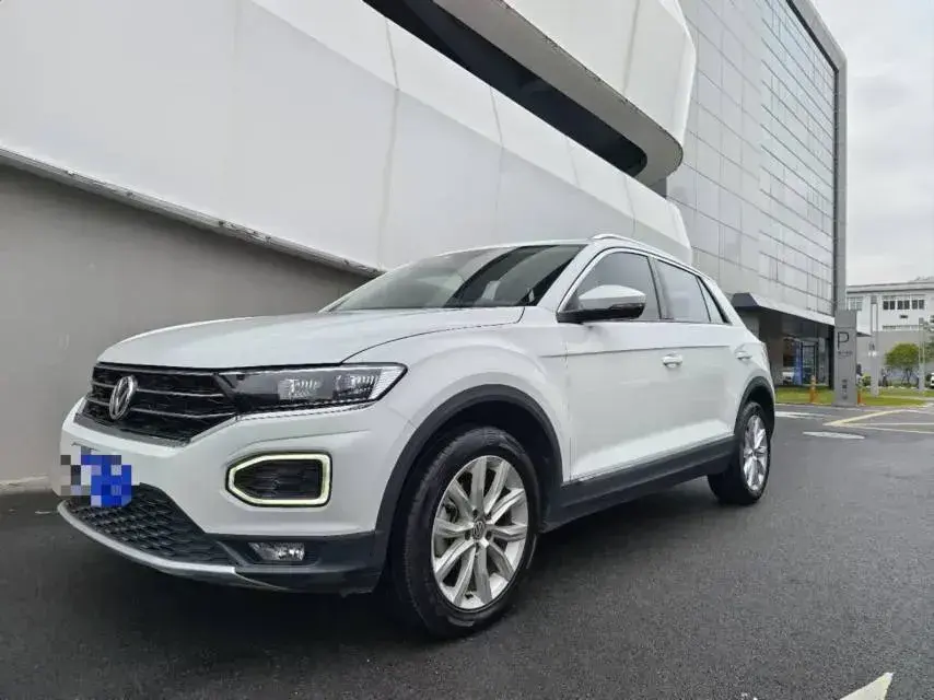 2021 Volkswagen T-Roc 1.4T 150HP L4 7DCT