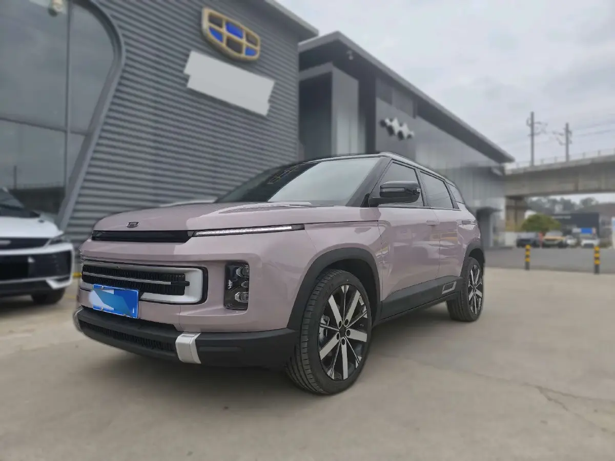 2025 Geely ICON 1.5T 181HP L4 7DCT