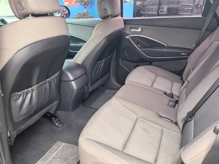 2015 Hyundai Grand SantaFe 2.2T 197HP L4 6AT,autocango,china used car exporter,china ev exporter,chinese used car exporter,chinese used ev exporter