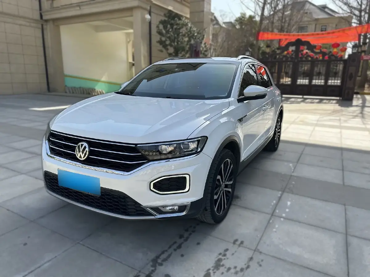 2019 Volkswagen T-Roc 1.4T 150HP L4 7DCT
