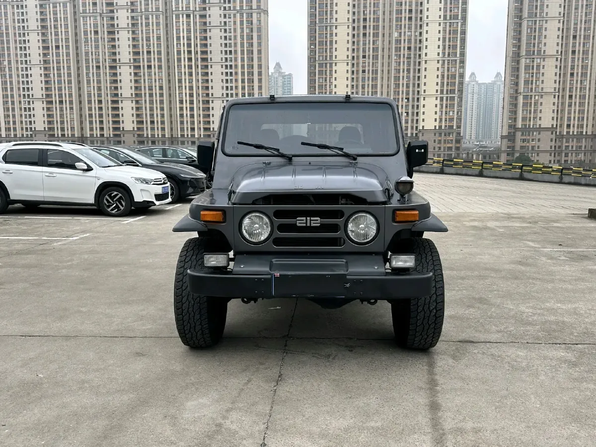 2023 BAW 212 2.4T 211HP L4 6MT,autocango,china used car exporter,china ev exporter,chinese used car exporter,chinese used ev exporter