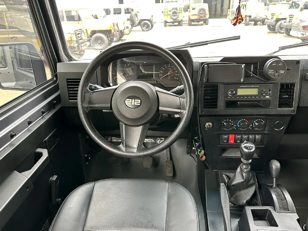 2023 BAW 212 2.4T 211HP L4 6MT,autocango,china used car exporter,china ev exporter,chinese used car exporter,chinese used ev exporter