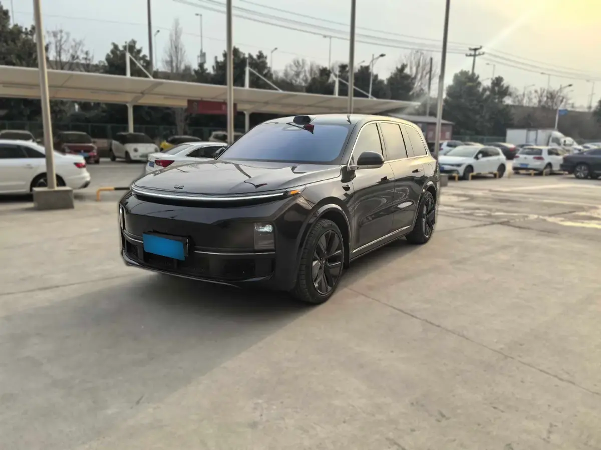 2023 Li L9 Range Extended 154HP REEV 42.6KWH
