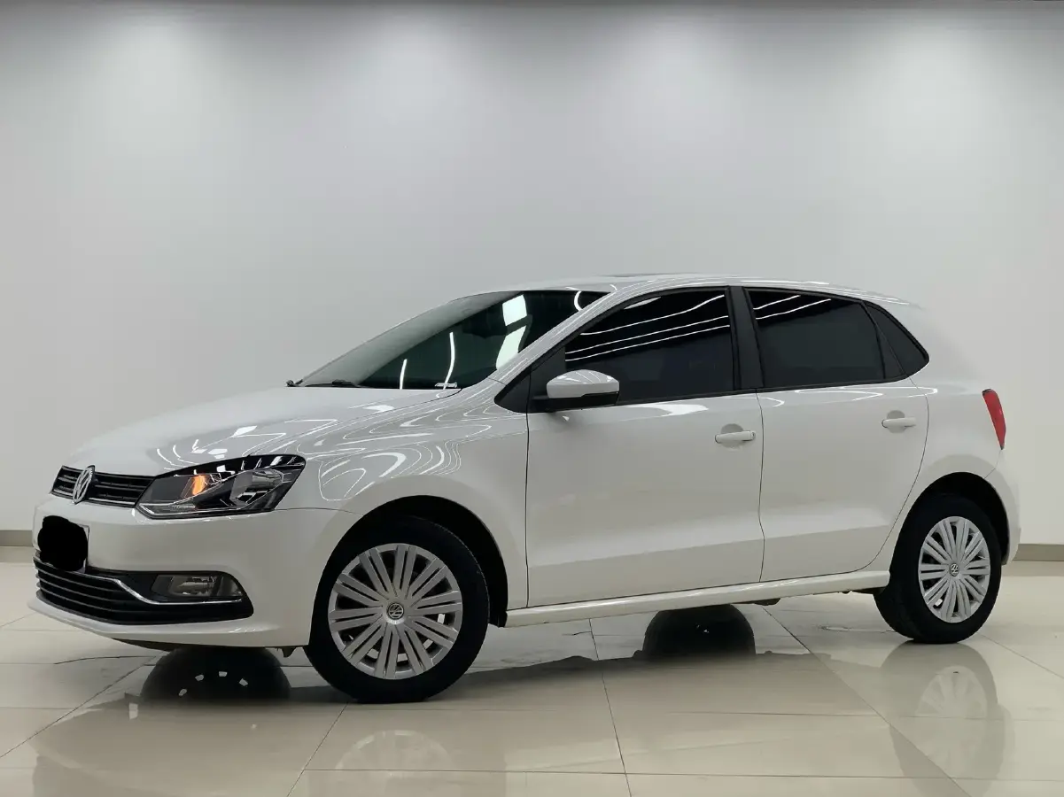 2016 Volkswagen Polo 1.6L 110HP L4 5MT