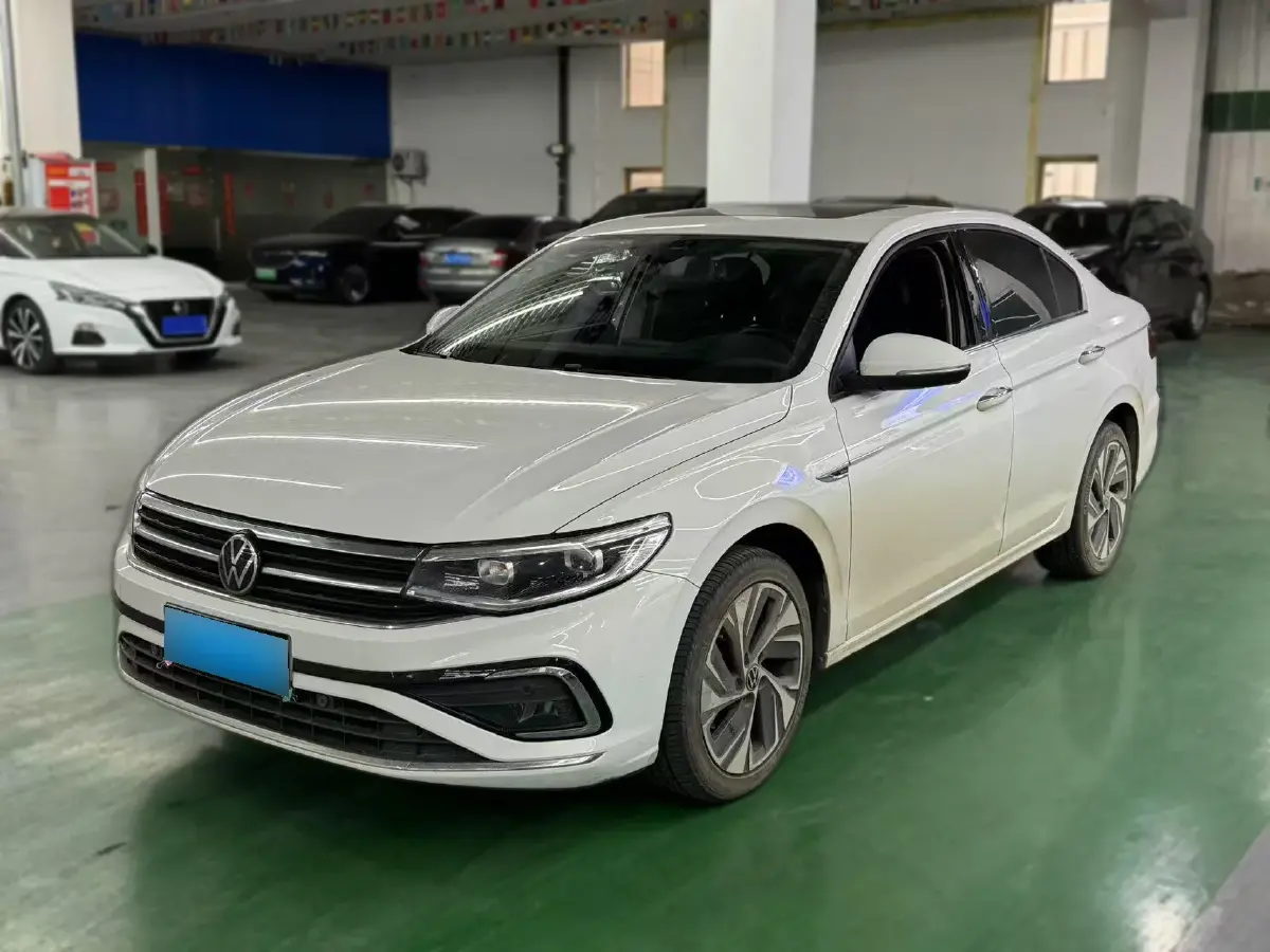 2023 Volkswagen Bora 1.4T 150HP L4 7DCT