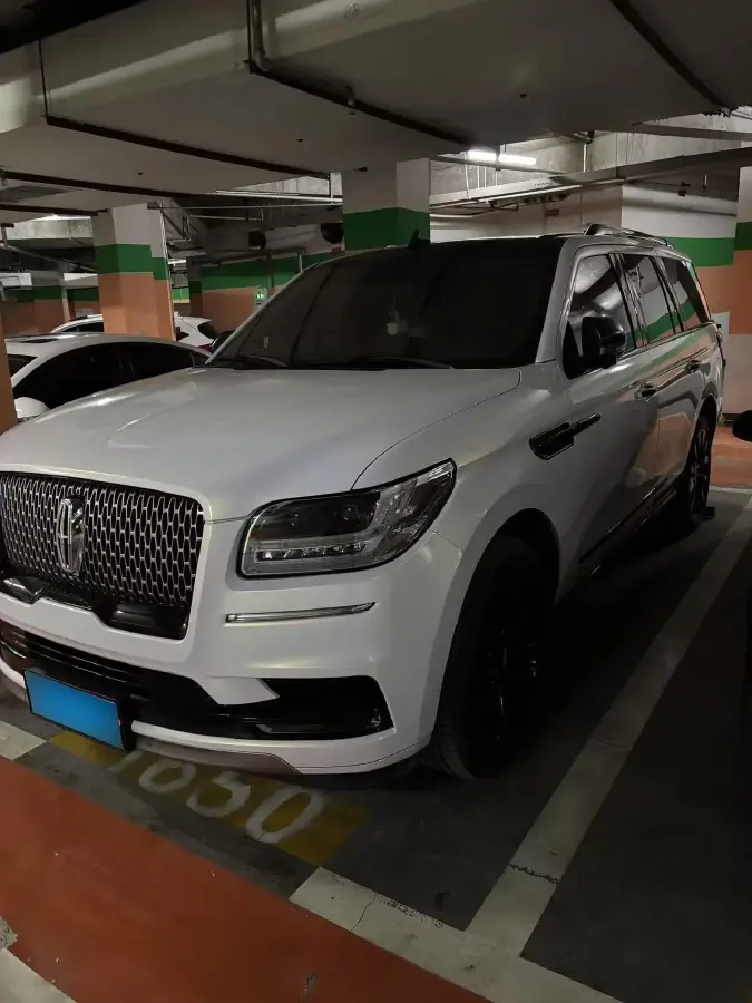 2024 Lincoln Navigator 3.5T 415HP V6 10AT