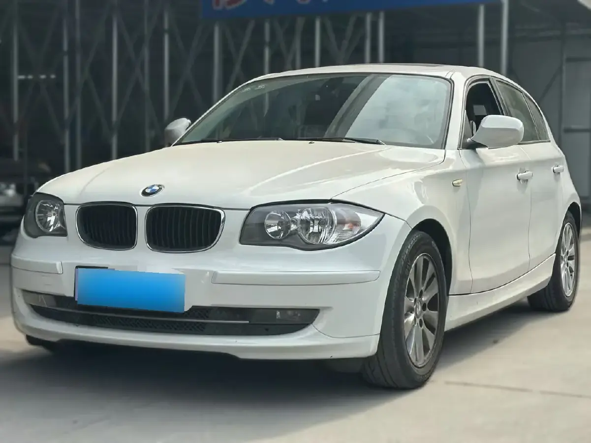 2010 BMW 1 Series 2.0L 156HP L4 6AT