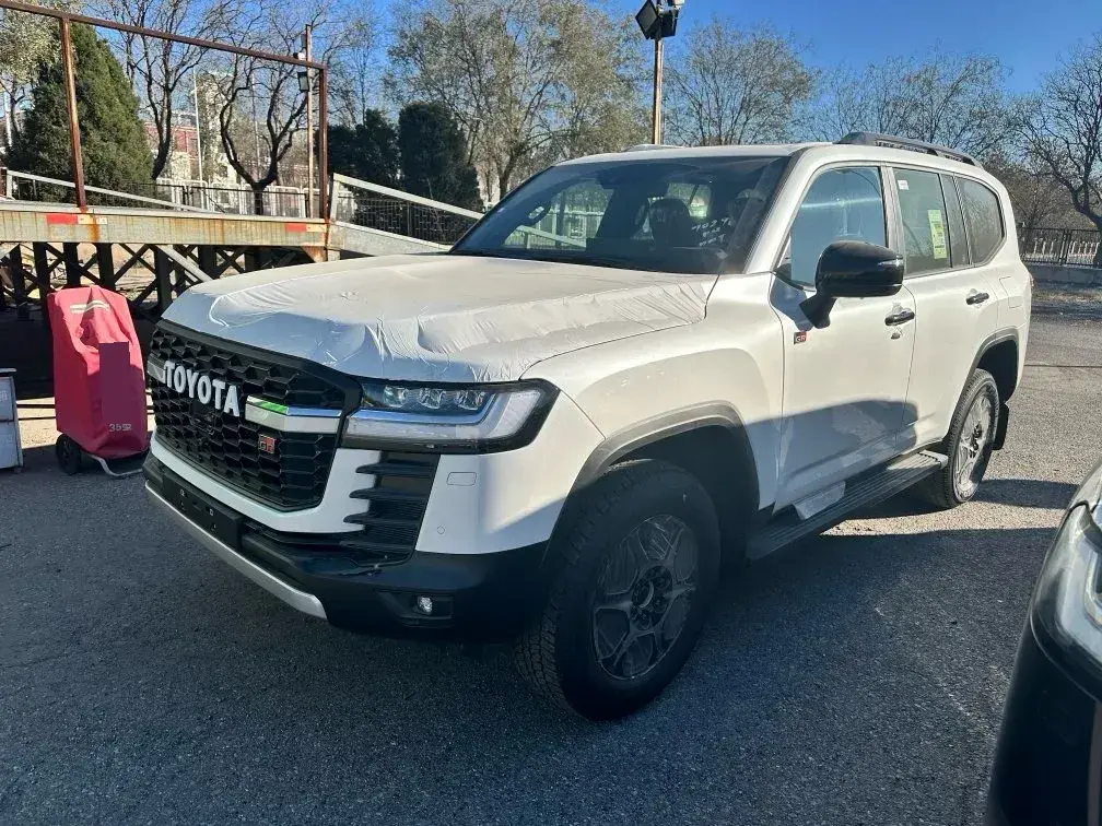 2015 Toyota Land Cruiser 4.6L 310HP V8 6AT