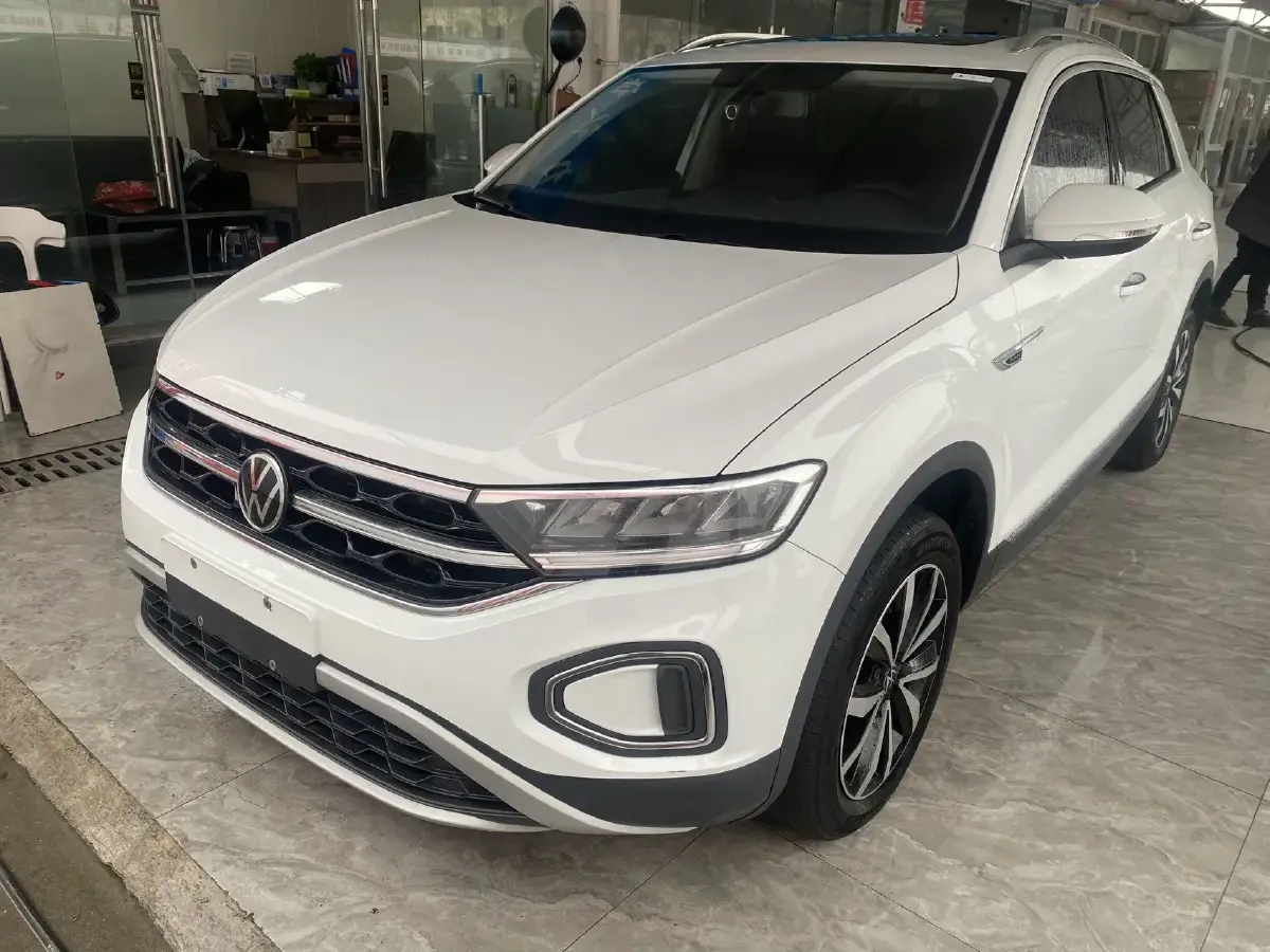2023 Volkswagen T-Roc 1.4T 150HP L4 7DCT