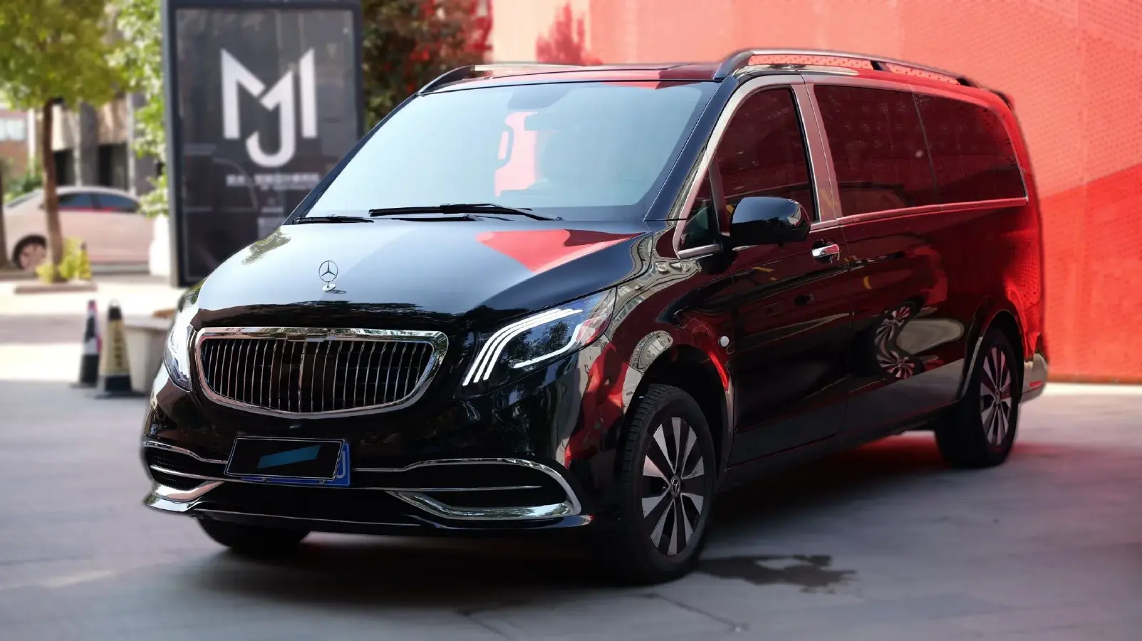 2023 Mercedes-Benz Vito 2.0T 211HP L4 9AT