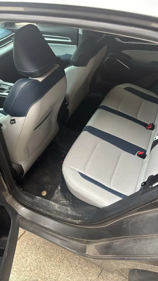 2013 Geely Emgrand Classic 1.8L 139HP L4 CVT,autocango,china used car exporter,china ev exporter,chinese used car exporter,chinese used ev exporter